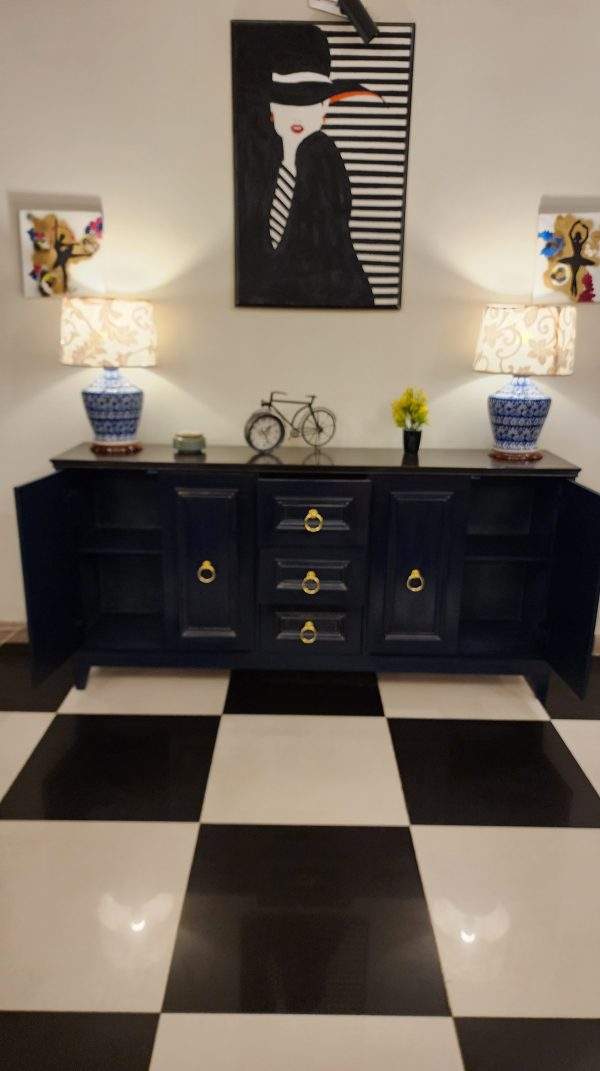 20260202_134346 Teal buffet table