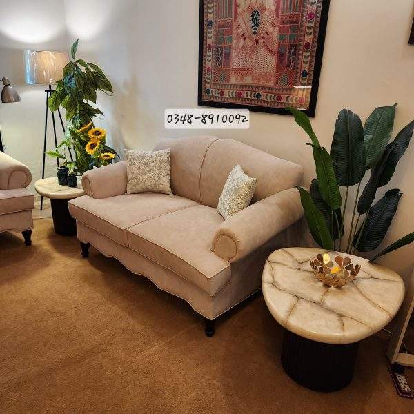 victorian-sofa-expo-sale-islamabad Victorian luxury sofa for sale in Islamabad Pakistan featuring solid wood construction and premium upholstery.