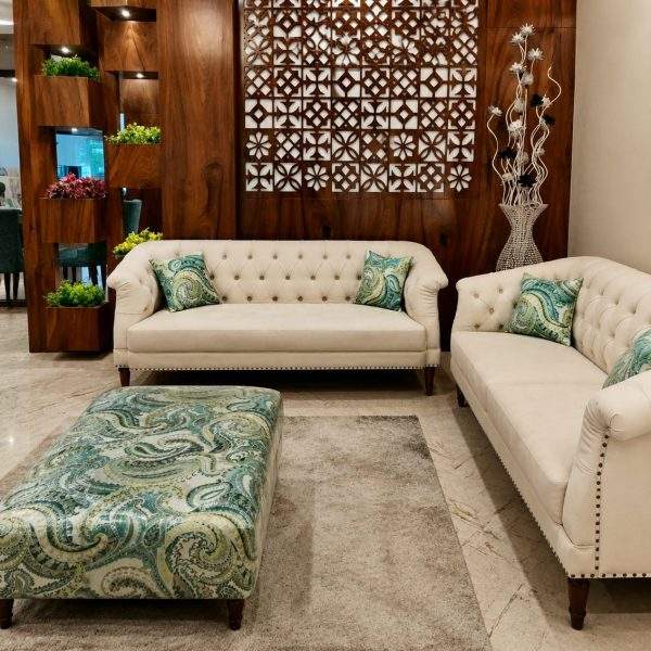 Luxury ivory beige Chesterfield 3 seater sofa by Homefactree in modern wooden interior