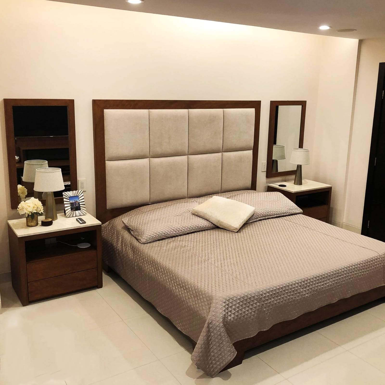 Sakartvelo guest room bed